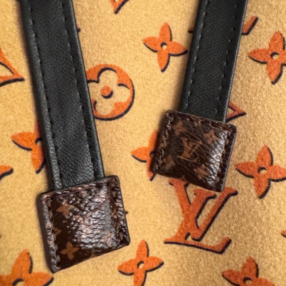 Rare Louis Vuitton Wool Monogram sleeveless hoodie jacket in Pumpkin L $3600 - Picture 6 of 10